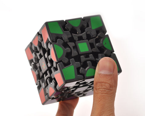 3D Twisty Speed Gear Cube