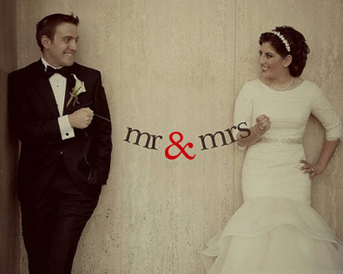 Mr. And Mrs. Wedding Photo Booth Props Banner - Red