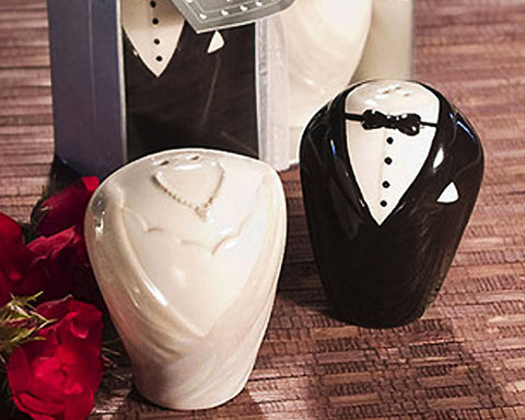 Adorable Bride And Groom Wedding Salt And Pepper Shakers