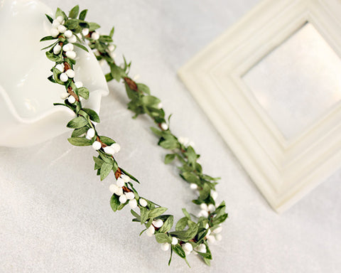 Glamorous Bridal White Green Leaves Hair Band